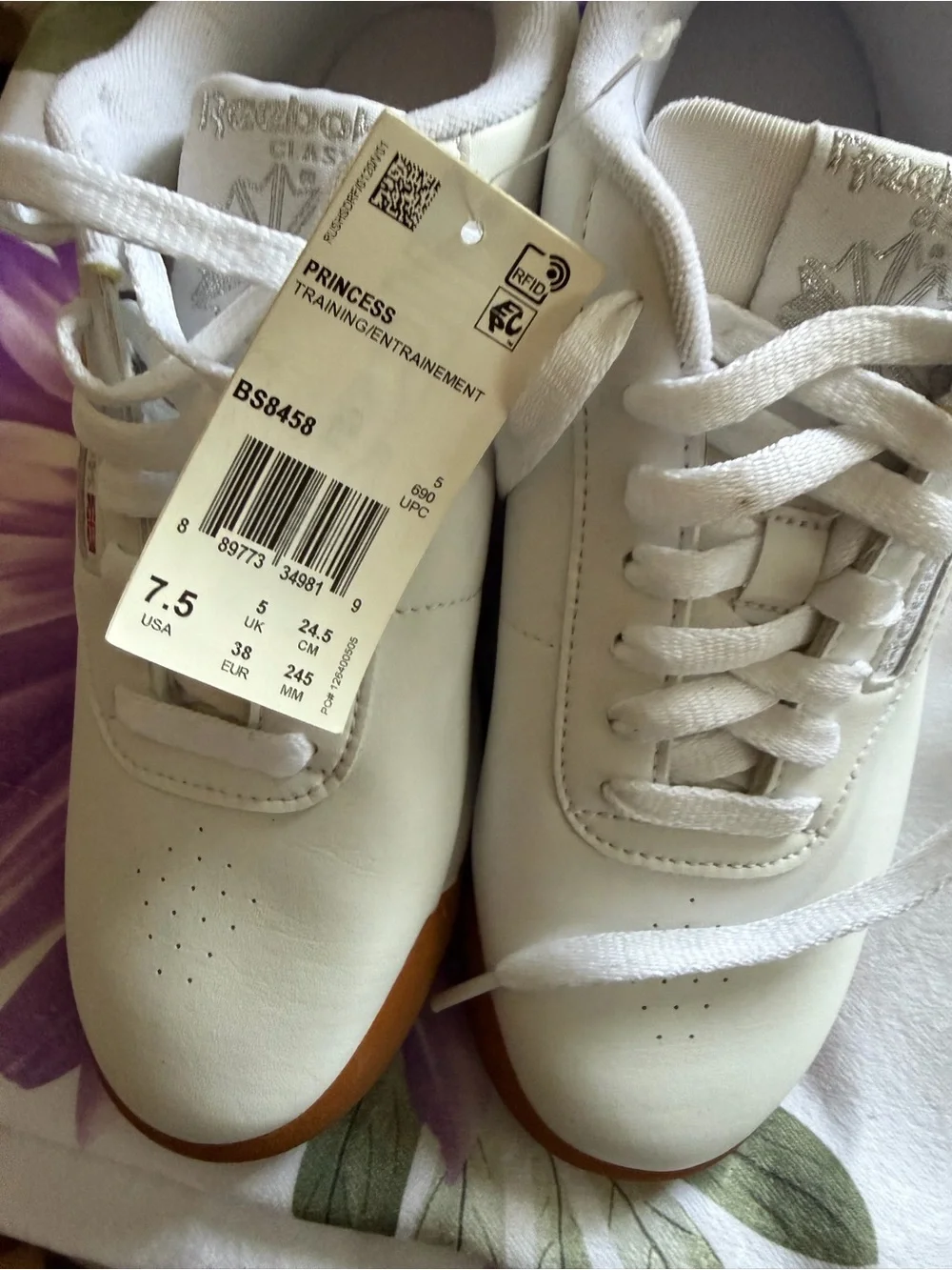 Reebok White Athletic Sneakers with Gum Sole